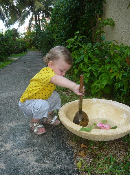 P1000196.JPG - Clean the shoes