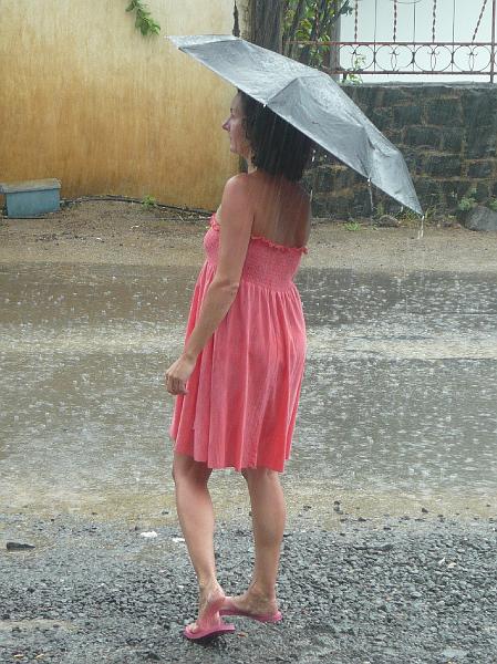 P1000241.JPG - No bus...but we were lucky in the end, got a private driver