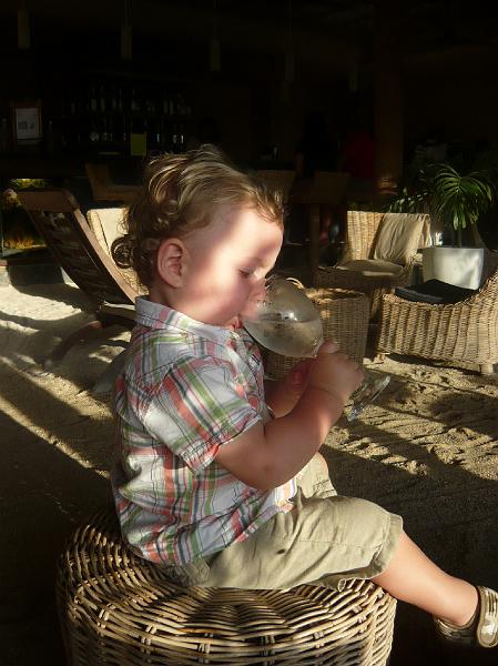 P1000258.JPG - Gustaf in Footloose bar