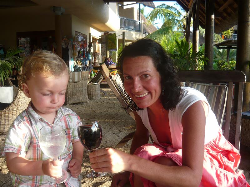 P1000261.JPG - Cheers