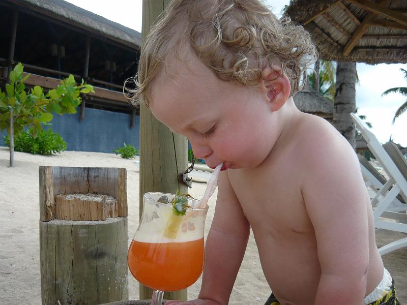 P1000364.JPG - Long drinks every  afternoon at the beach