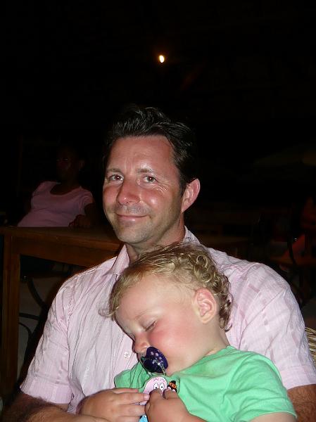 P1000412.JPG - Music and bar until falling asleep