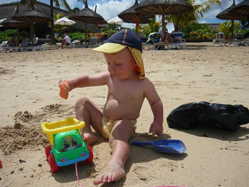 P1000417.JPG - Sand castle building..